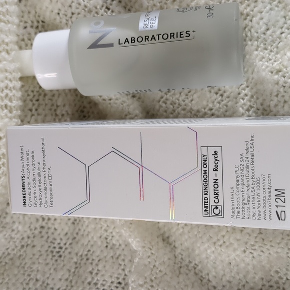No 7 BEAUTY No7 Laboratories Resurfacing Peel 15% Glycolic Acid, 30ml/1.0fl oz - Picture 8 of 10